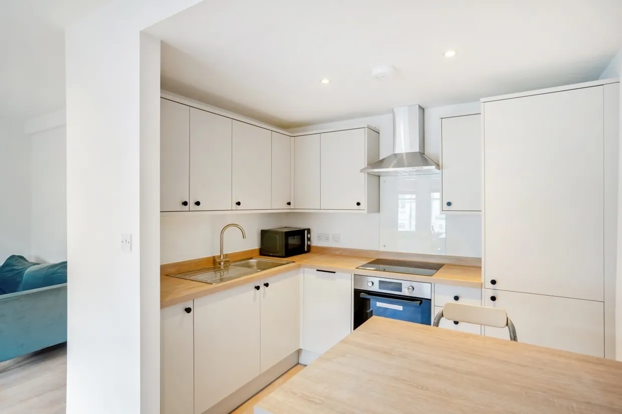 Lavender Hill London SW11 photo 8