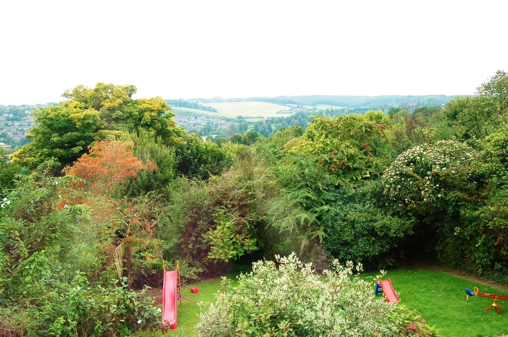 Amersham Hill Gardens, High Wycombe, HP13 photo 9