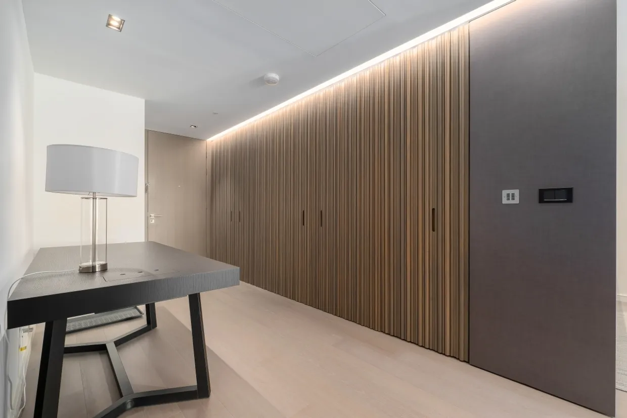 Park Drive, E14 photo 14