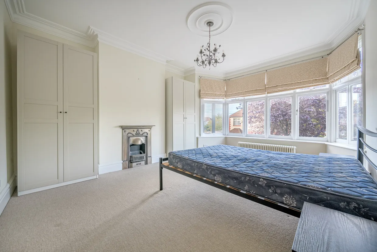 Queens Avenue, Whetstone, N20 photo 5