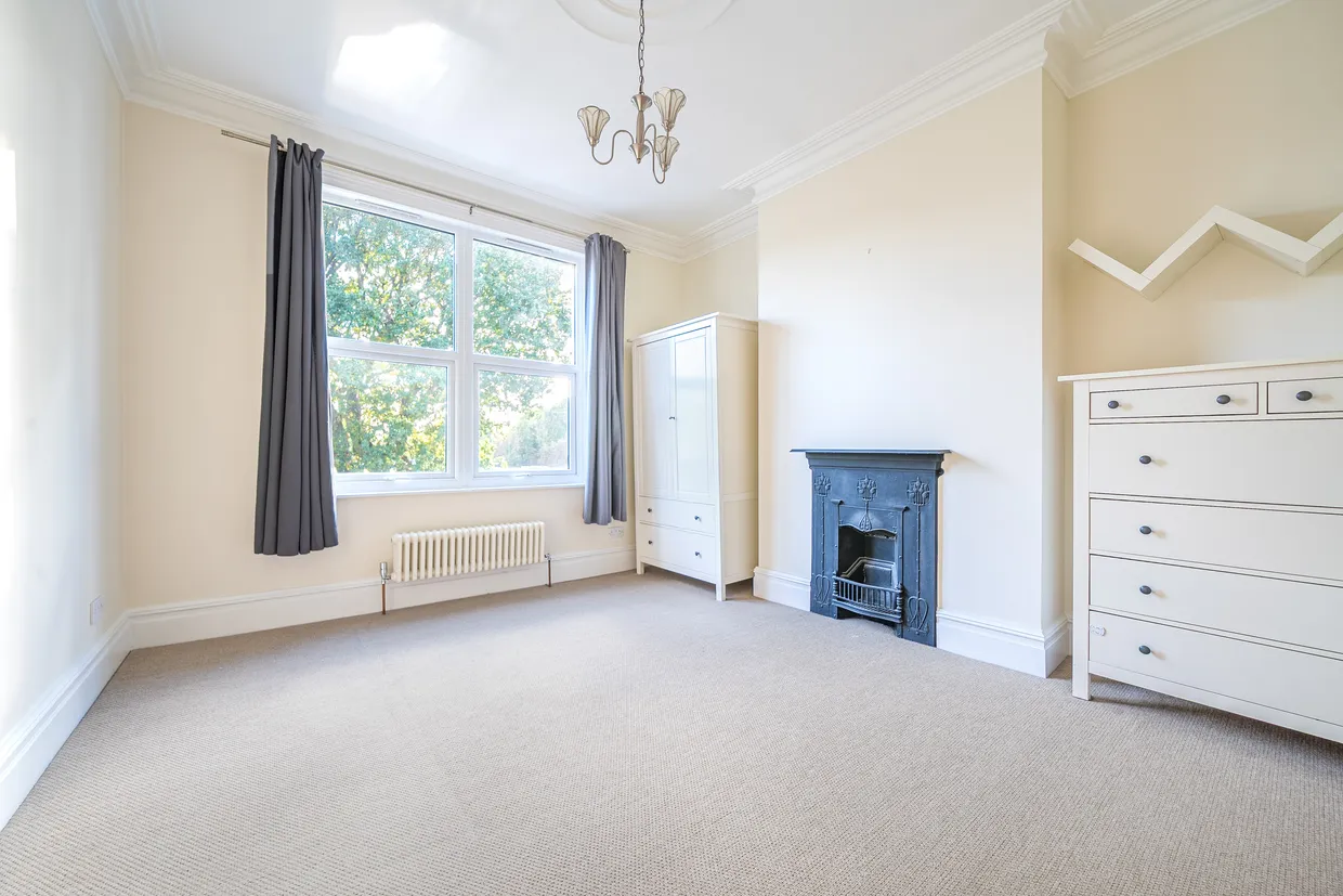 Queens Avenue, Whetstone, N20 photo 11