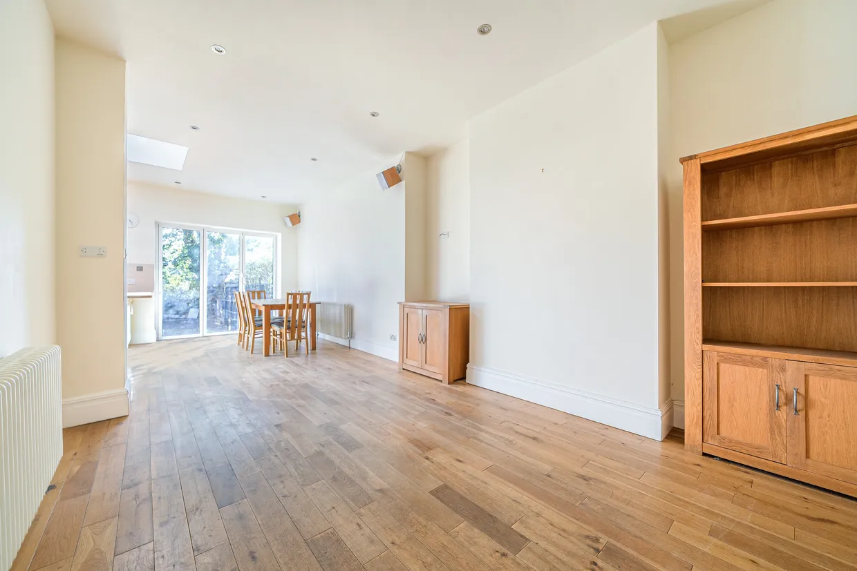 Queens Avenue, Whetstone, N20 photo 12