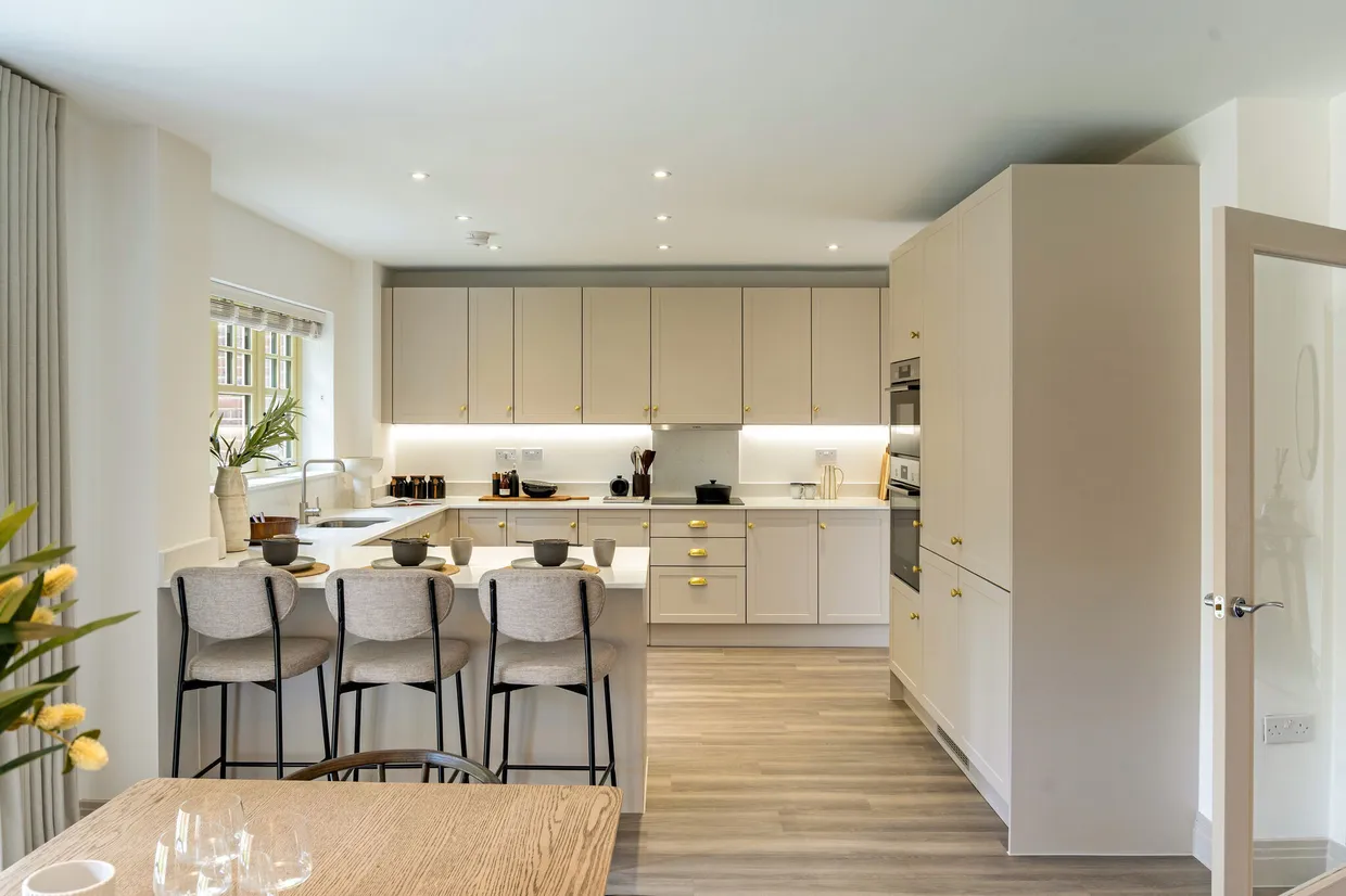 The Mulberry, Headley Chase, Epsom, KT18 photo 3
