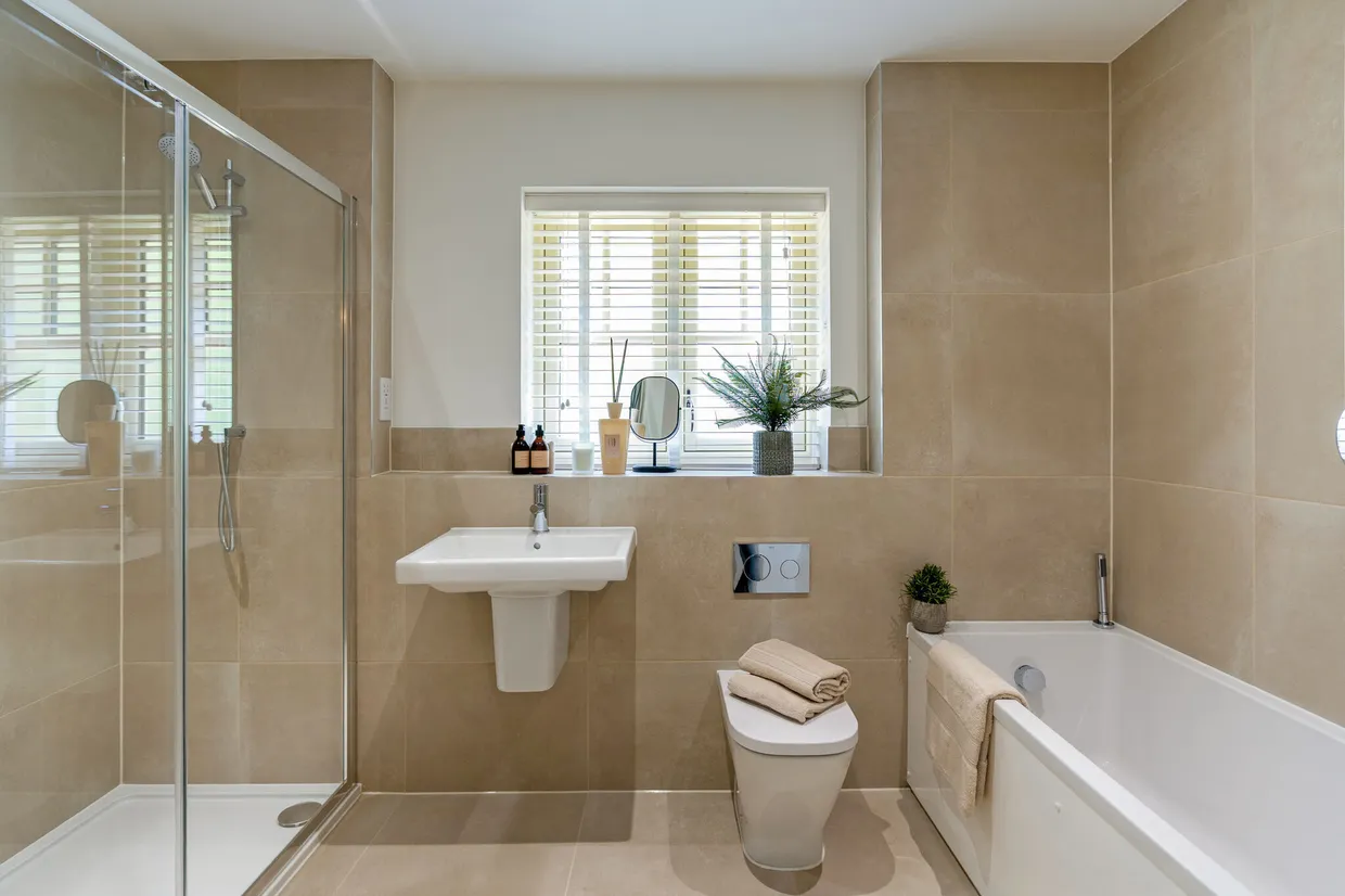 The Mulberry, Headley Chase, Epsom, KT18 photo 12