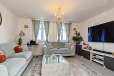 Dowsell Way, Yate, BRISTOL