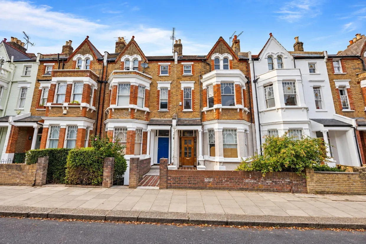 Gondar Gardens, London, NW6 photo 1