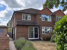 Sugden Road, THAMES DITTON photo