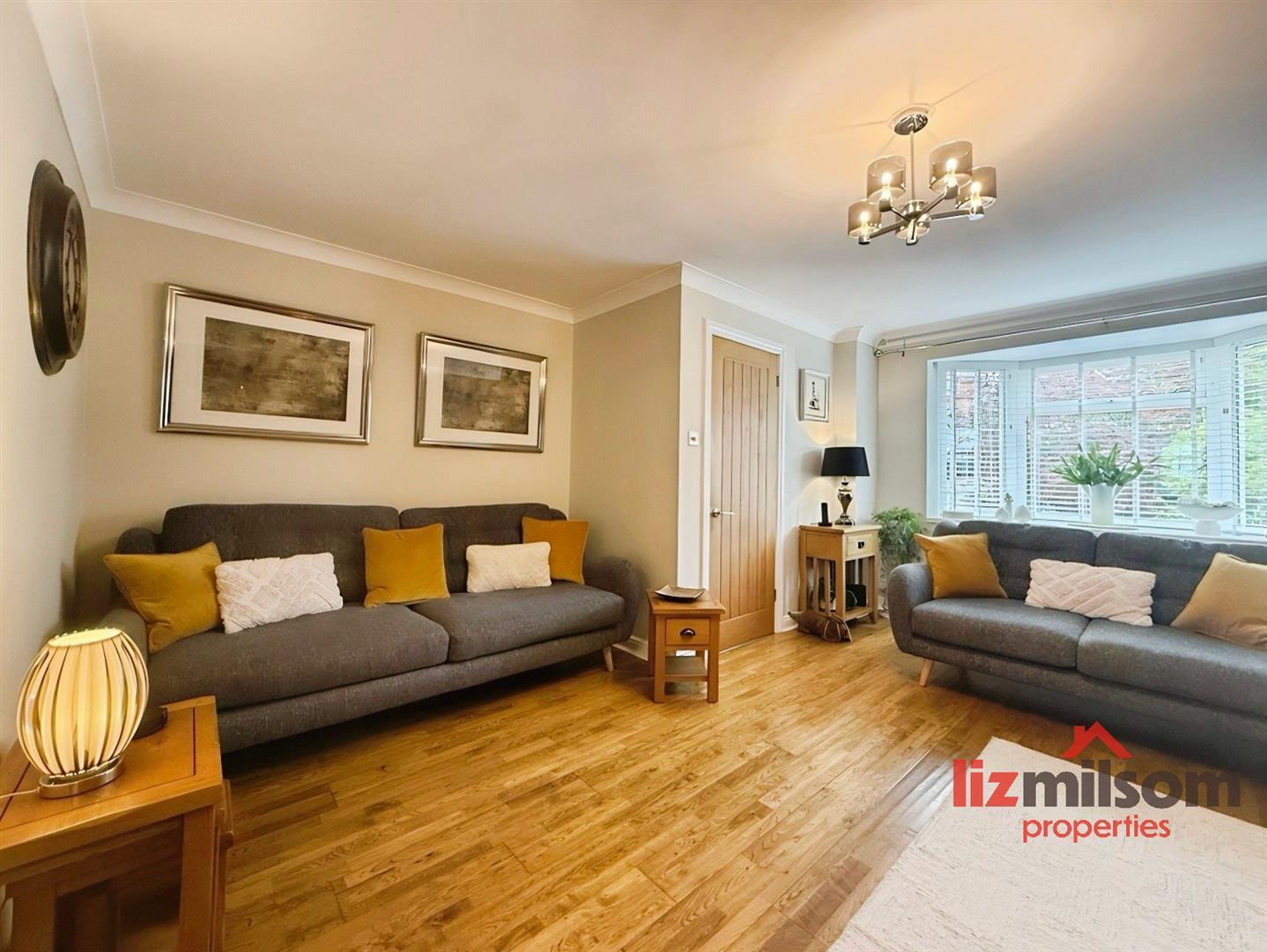 Orchid Close, Burton-On-Trent Image 10