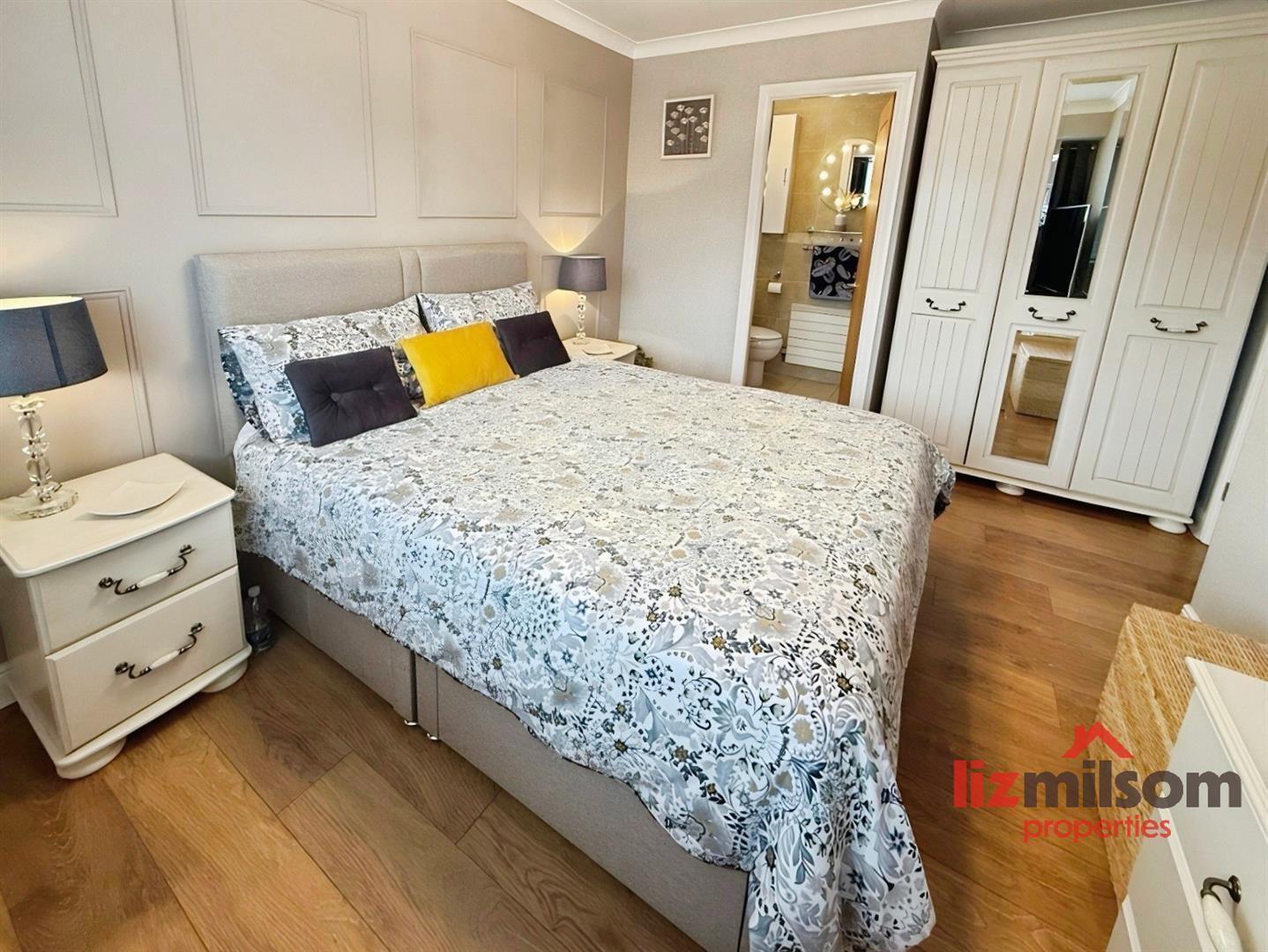 Orchid Close, Burton-On-Trent Image 15