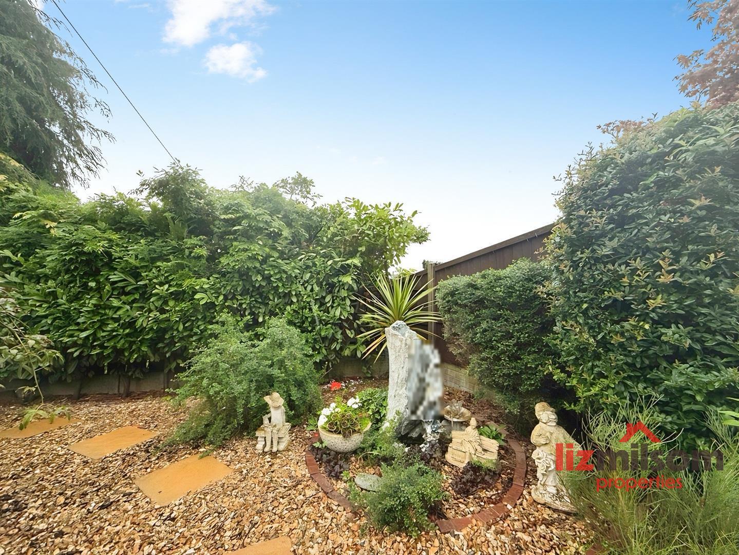 Orchid Close, Burton-On-Trent Image 23