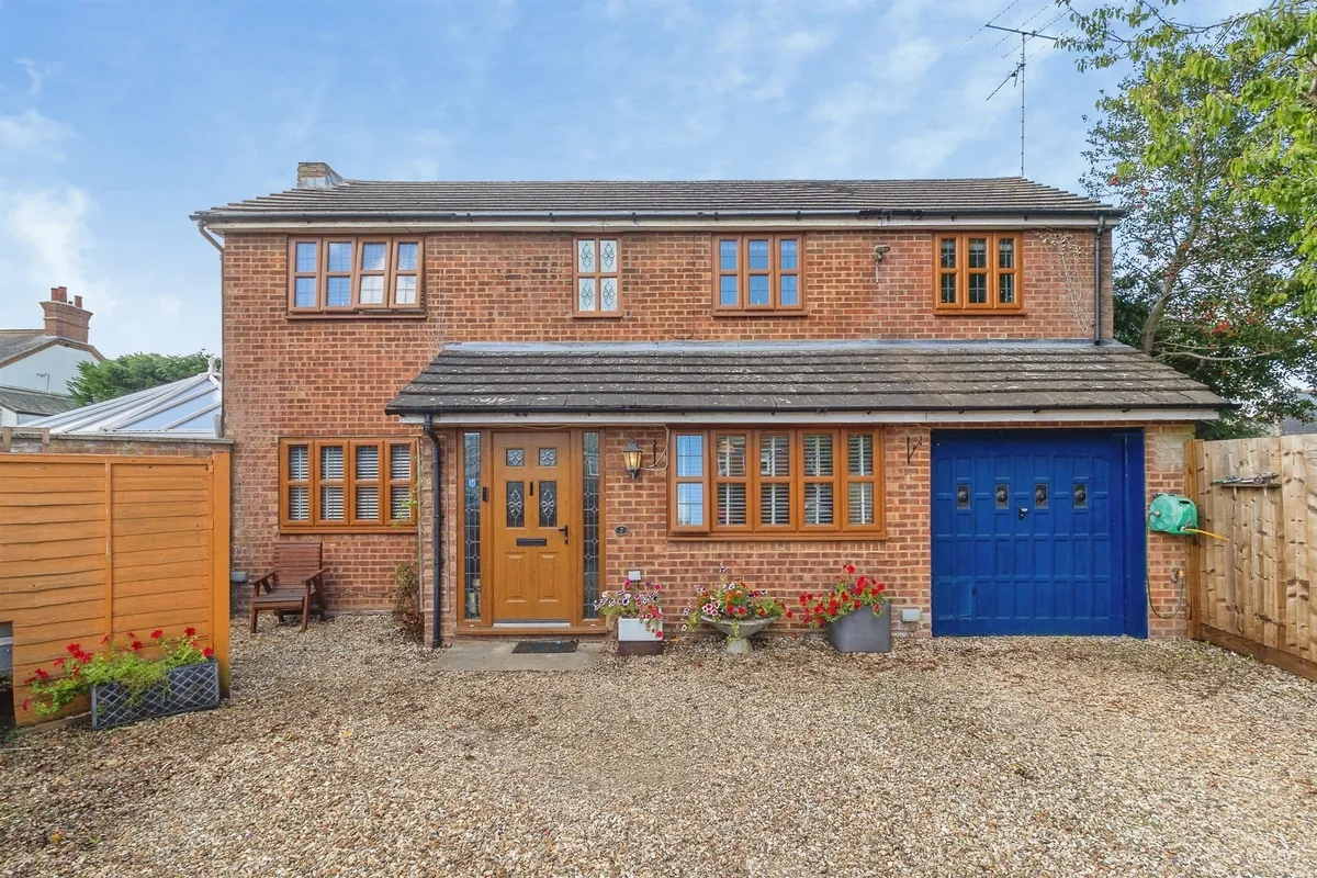 Orchard Way, Wing, Leighton Buzzard