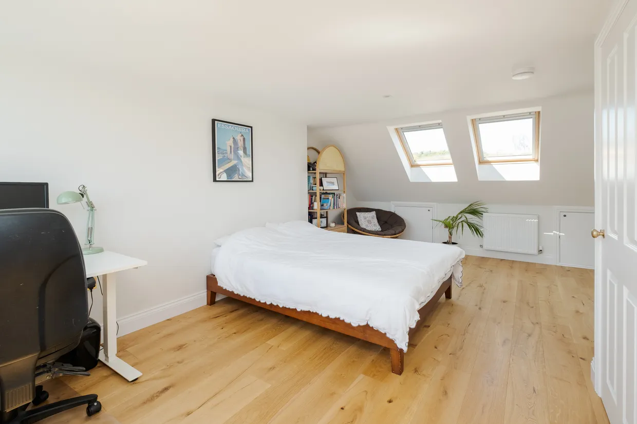 Etheldene Avenue, London, N10 photo 16