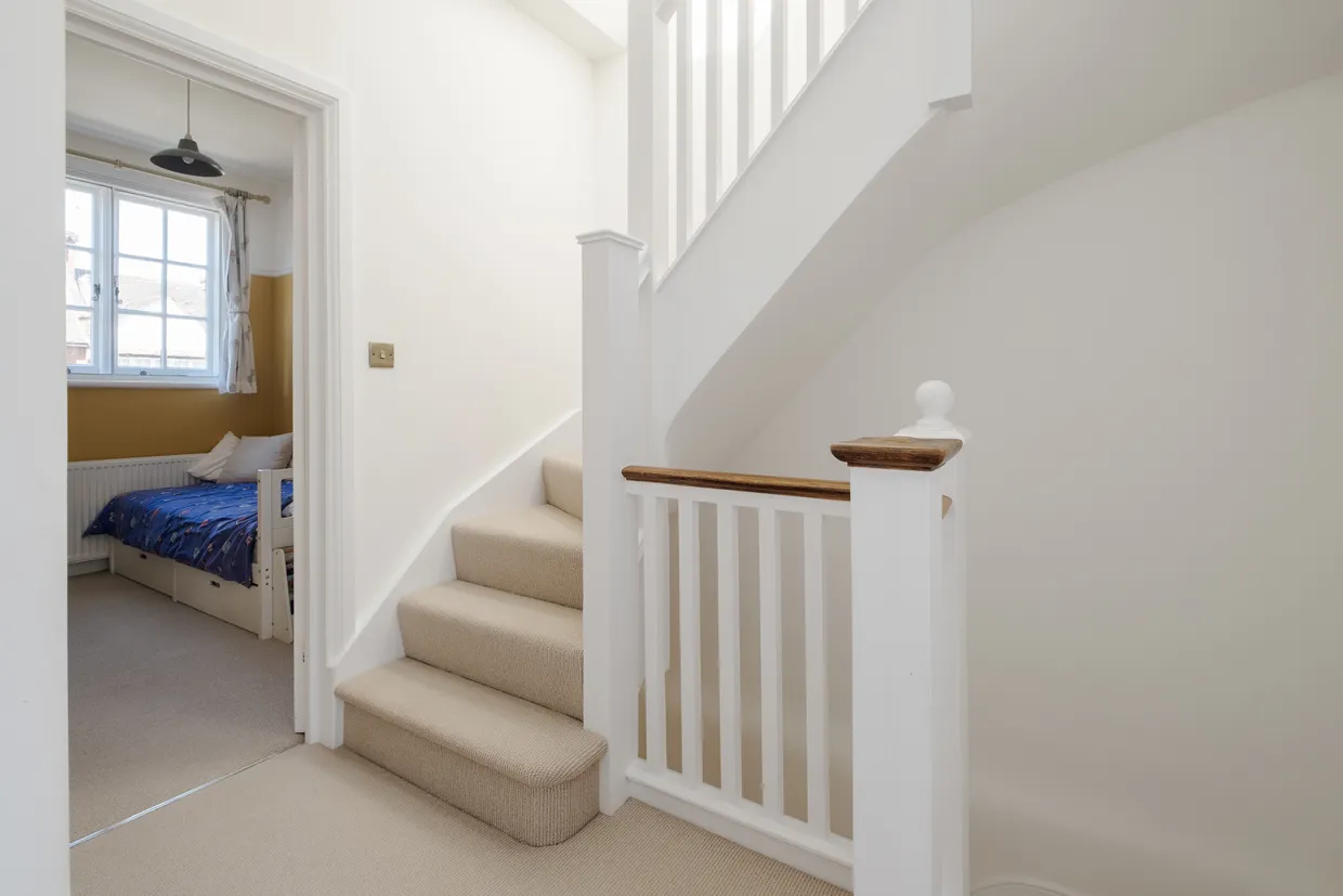 Etheldene Avenue, London, N10 photo 11