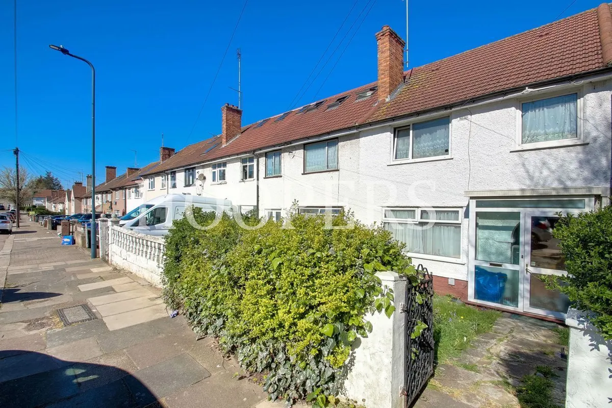 Review Road, London, NW2