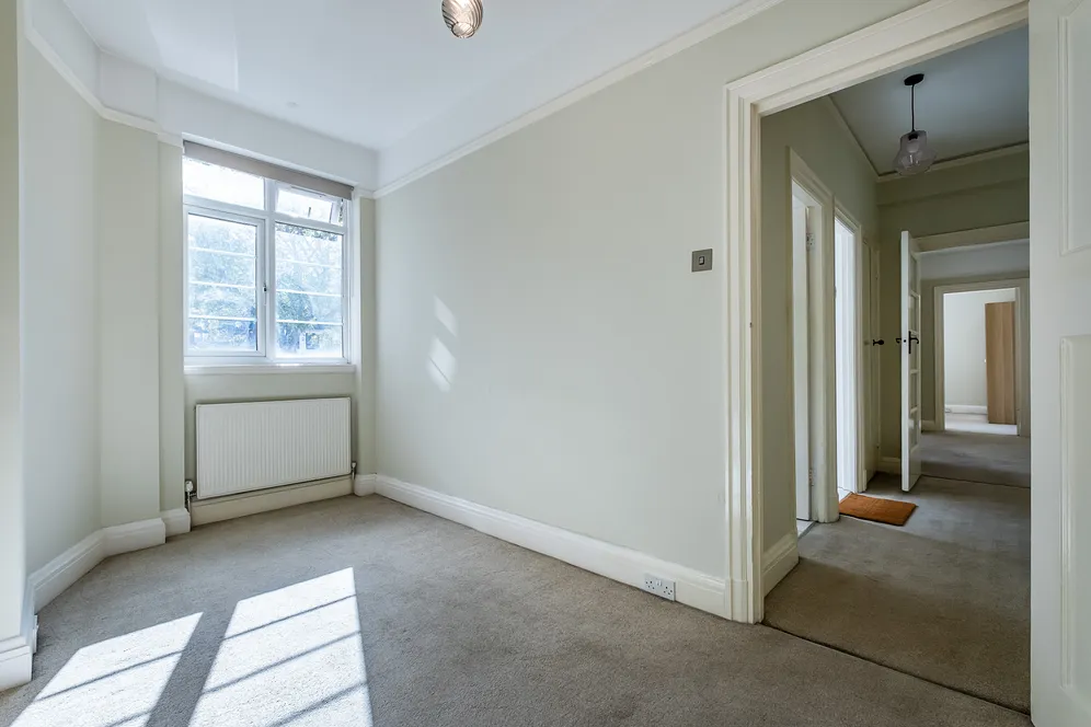 Pembroke Road, London, W8 photo 11