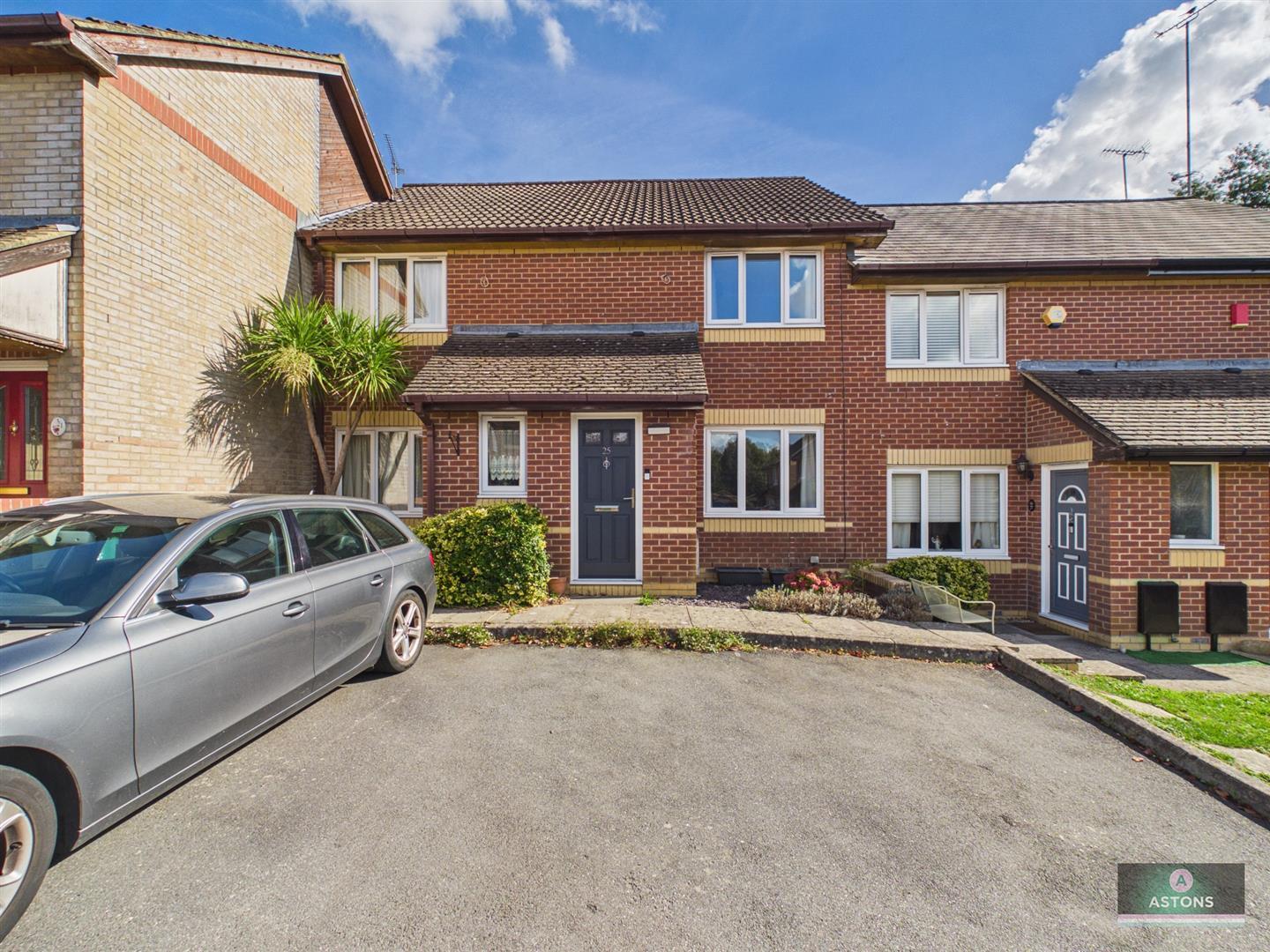 Redgrave Drive, Maidenbower, Crawley Image 1