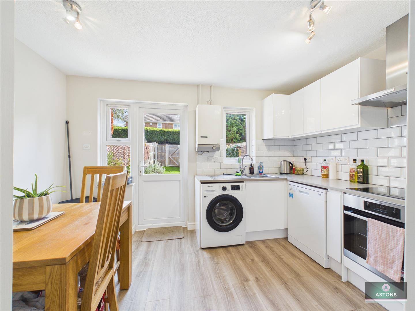 Redgrave Drive, Maidenbower, Crawley Image 4