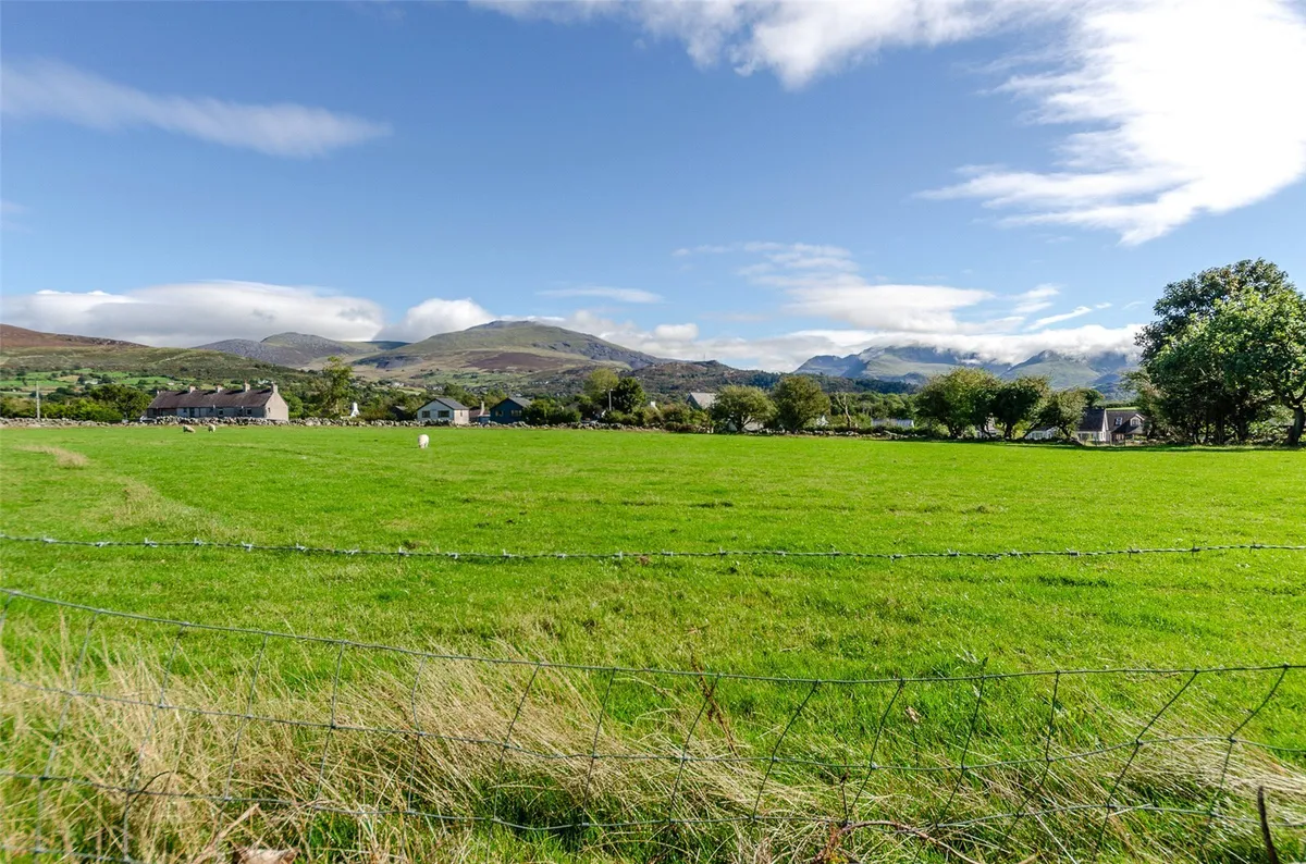 Penisarwaun, Caernarfon, Gwynedd, LL55