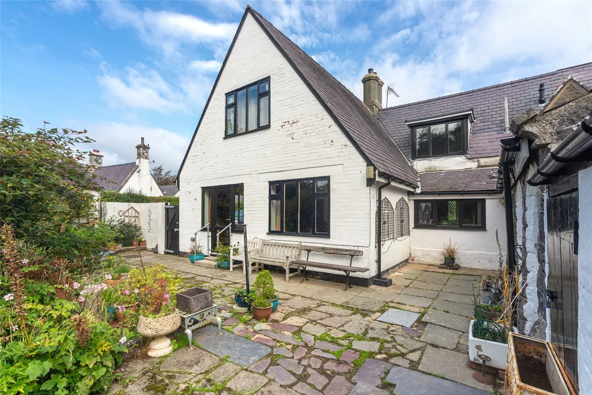 Llandygai Village, Llandygai, Bangor, Gwynedd, LL57