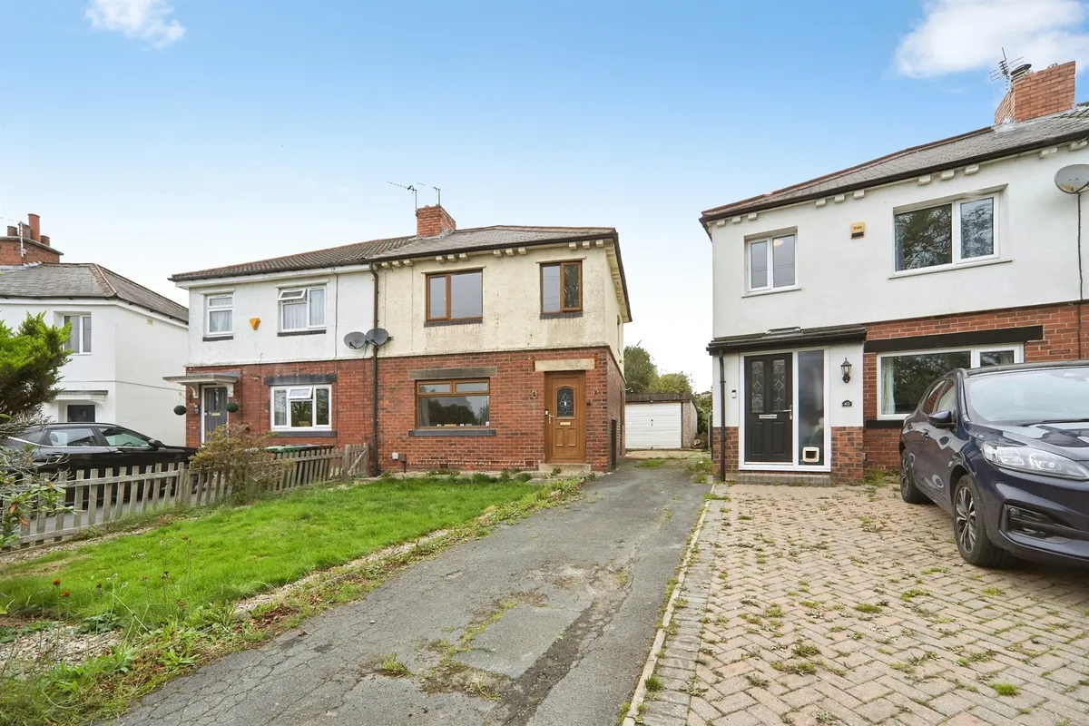 Salmon Crescent, Horsforth, LEEDS