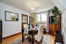 Oak Crescent, Eye