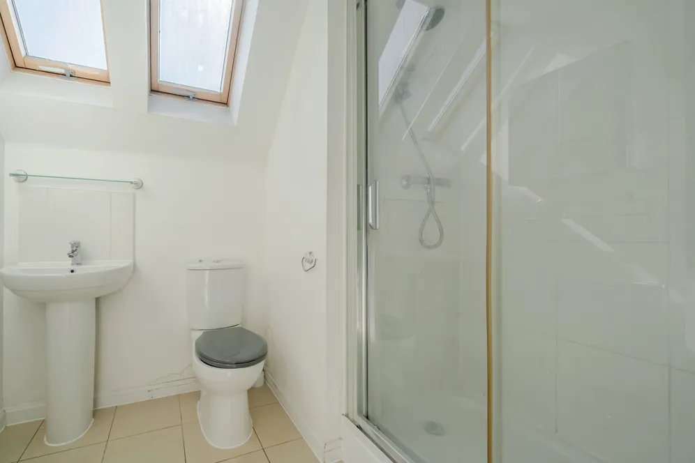 Horsley Road, Maidenhead, SL6 photo 8