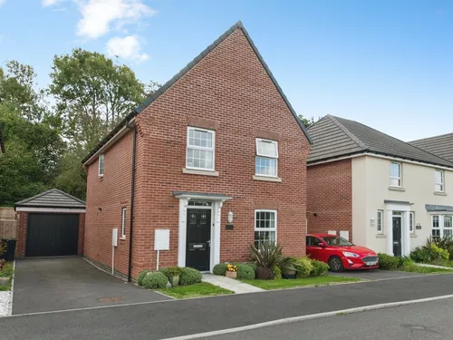 Moore Drive, Tivertonphoto