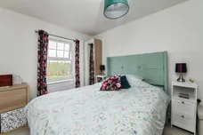 Moore Drive, Tiverton