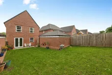 Moore Drive, Tiverton