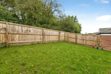 Moore Drive, Tiverton