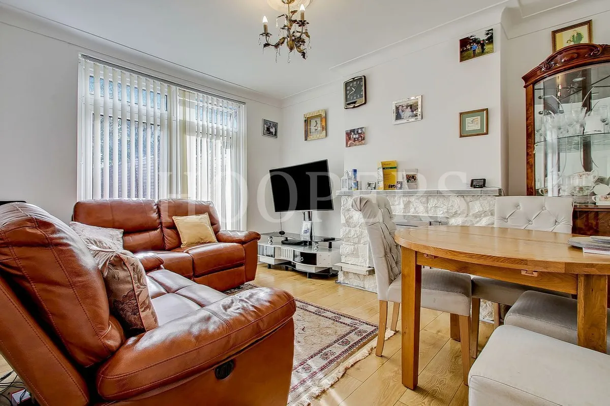 North Circular Road, London, NW2