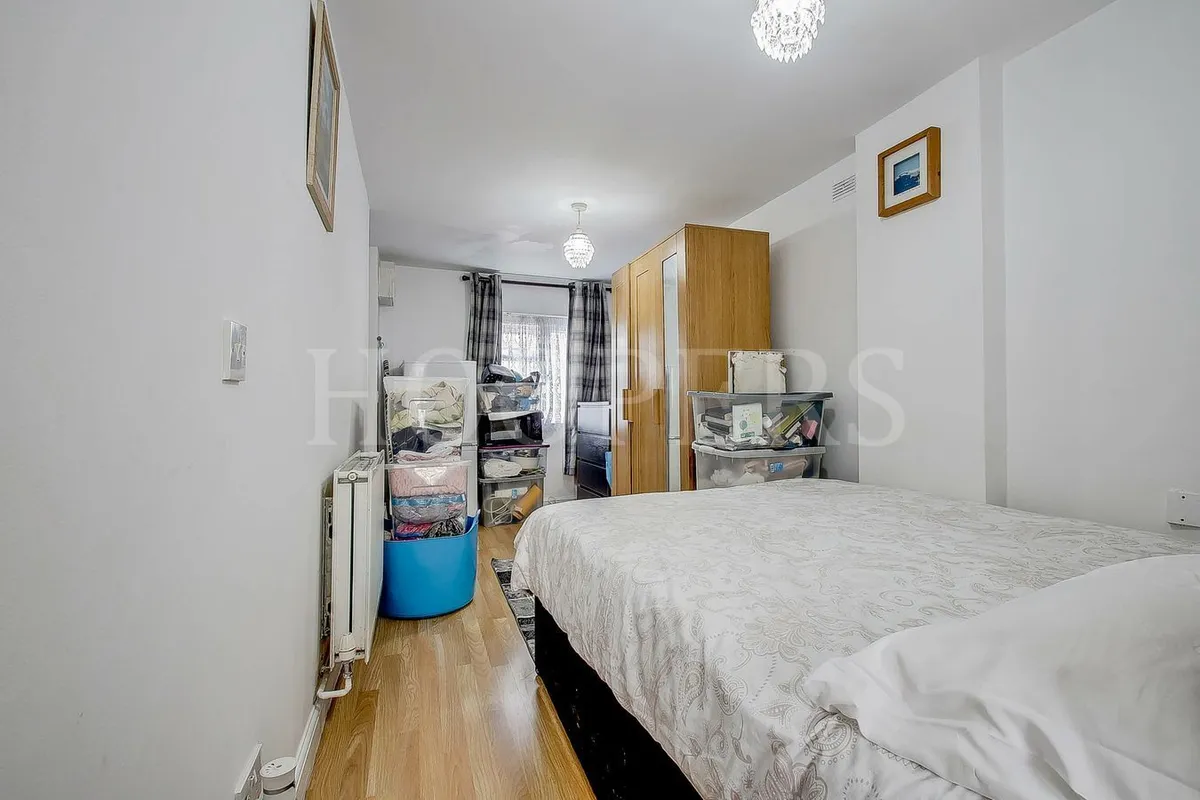 North Circular Road, London, NW2