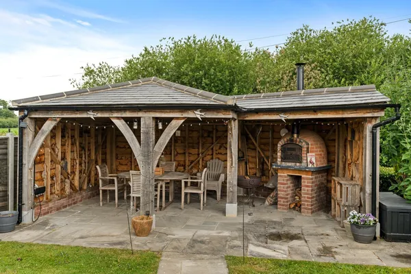 Woodlands Cottage, Rectory Road, CO6 photo 32