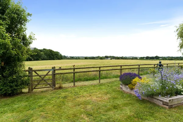 Woodlands Cottage, Rectory Road, CO6 photo 37