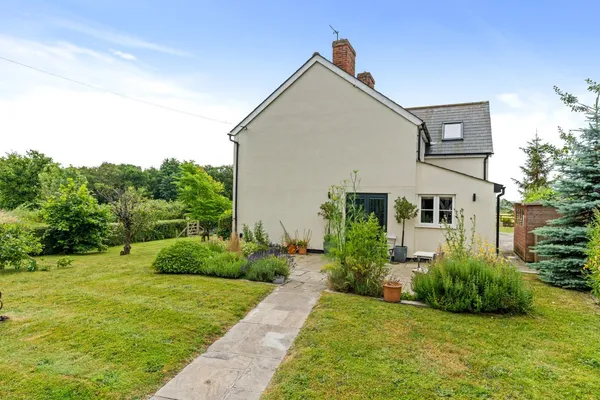 Woodlands Cottage, Rectory Road, CO6 photo 38