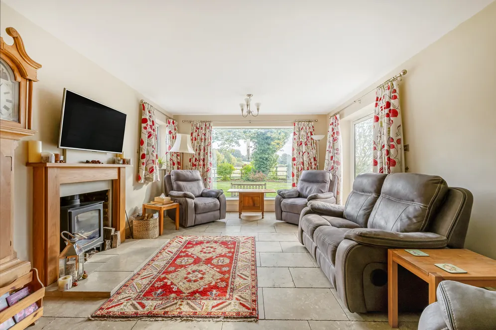 Newton Toney Road, Salisbury, SP4 photo 7