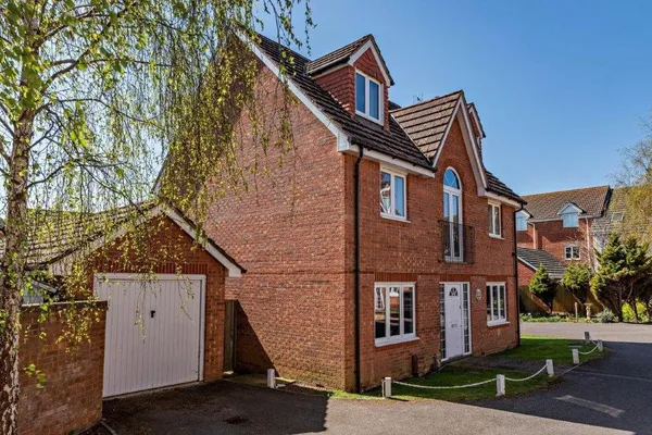 Palmers Field Avenue, Chichester, PO19 photo 1