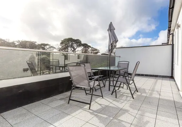 West Turret, Springvale Road, PO34 photo 14