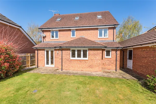 Palmers Field Avenue, Chichester, PO19 photo 14