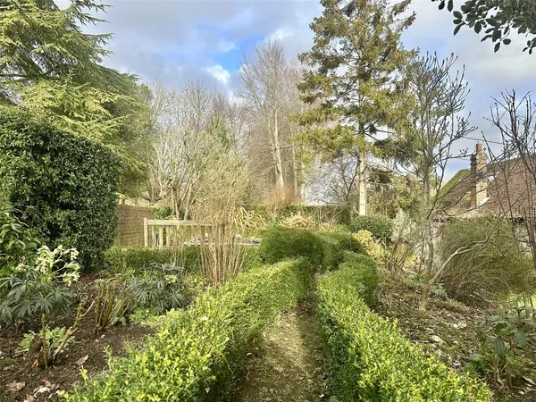 Lordington Court, Lordington, PO18 photo 14