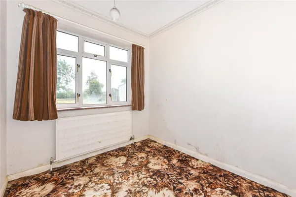 Idsworth, Waterlooville, PO8 photo 9