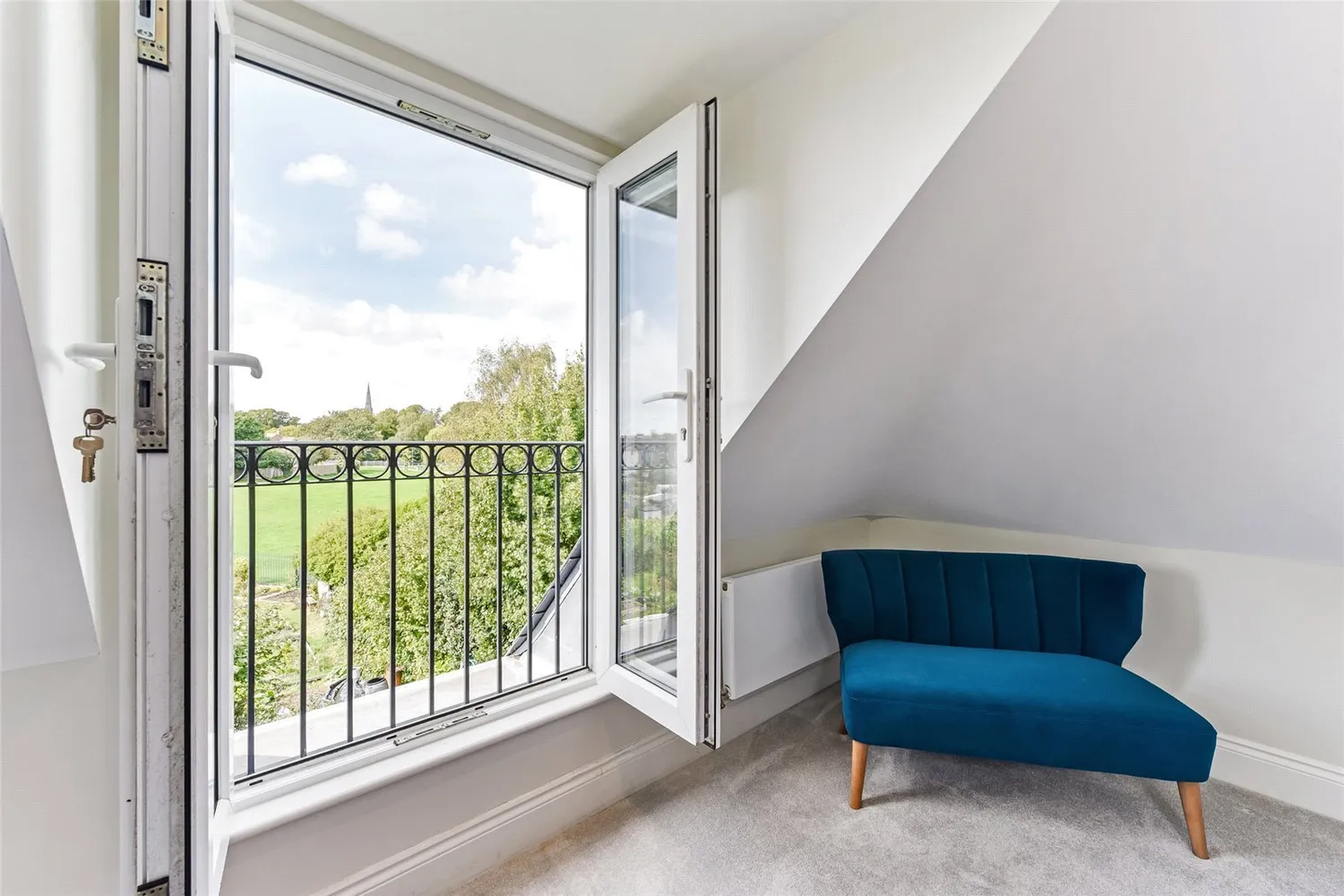 Ormonde Avenue, Chichester, PO19 photo 9