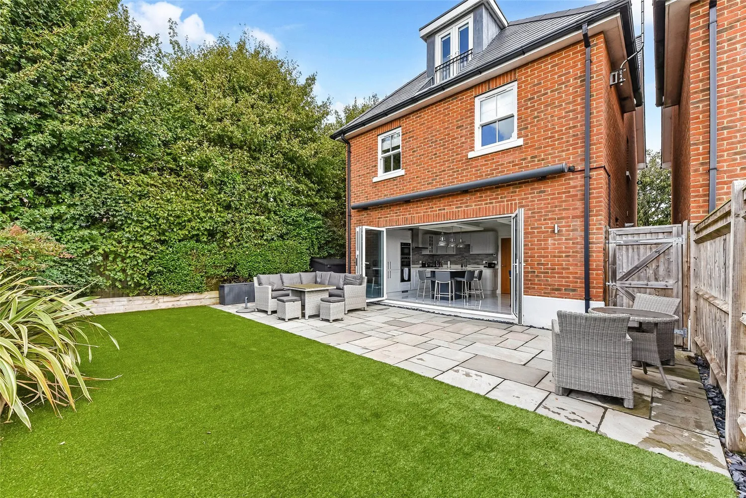 Ormonde Avenue, Chichester, PO19 photo 11
