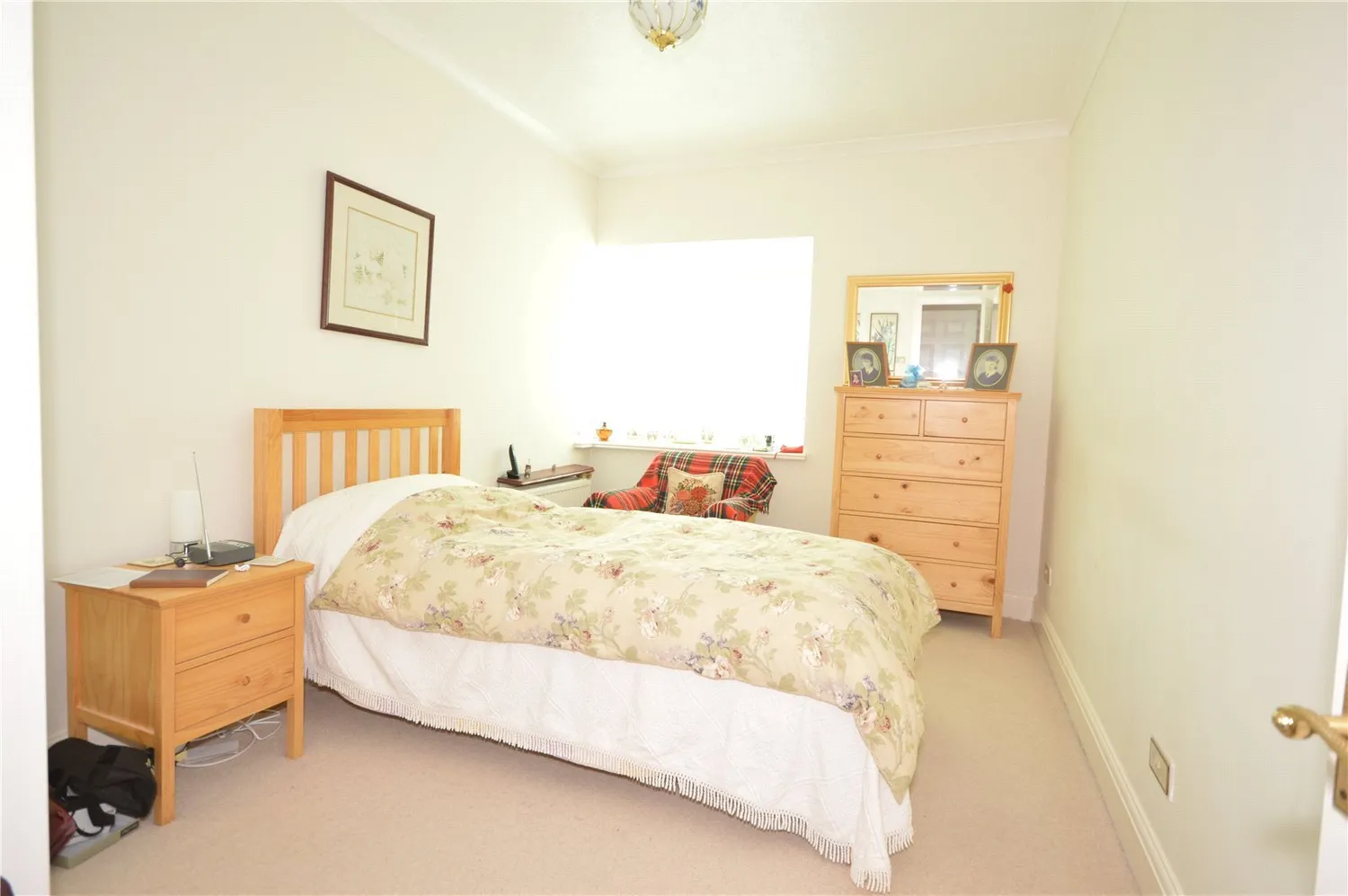 Larch Close, Chichester, PO19 photo 8