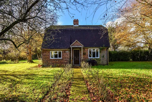 Selsey Road, Sidlesham, PO20 photo 2