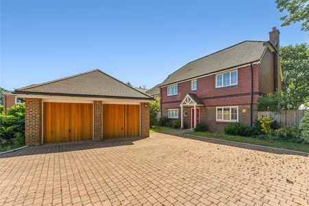 Maddoxwood, Chichester, PO19
