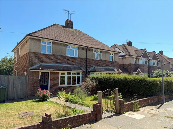 Bridge Road, Chichester, PO19 photo 1