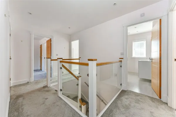 Maddoxwood, Chichester, PO19 photo 8
