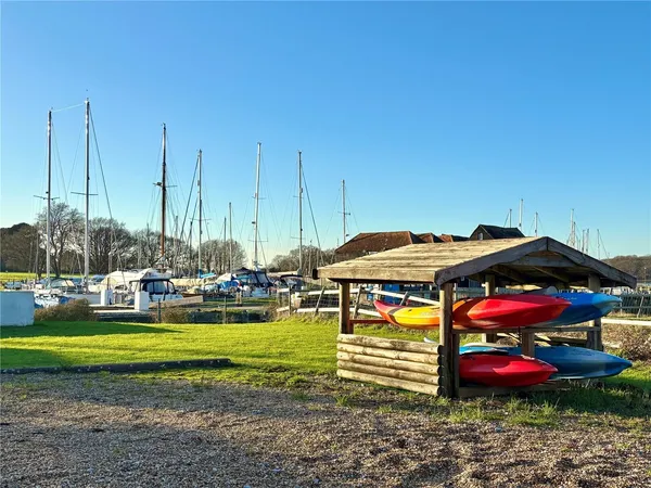 Pool House, Lock Lane, PO20 photo 18