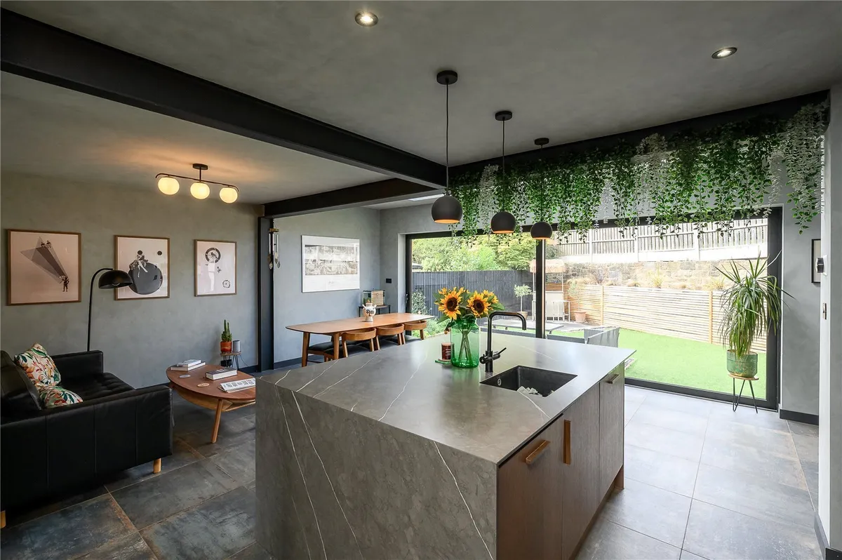 Manor Court, Shadwell, LS17